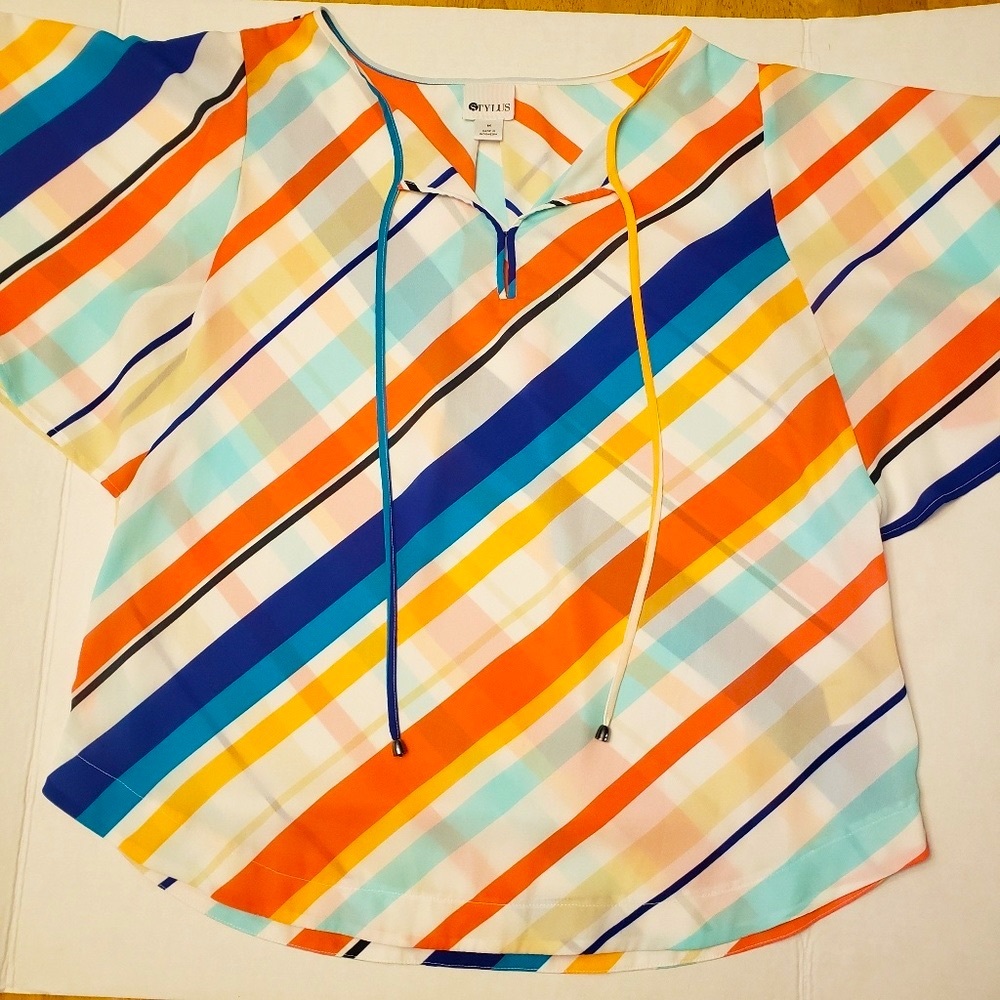 Stylus colorful blouse keyhole neckline